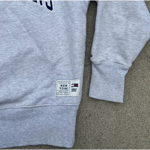 Tommy Hilfiger Gray Men's Sweater Size Small - Picture 2 of 9